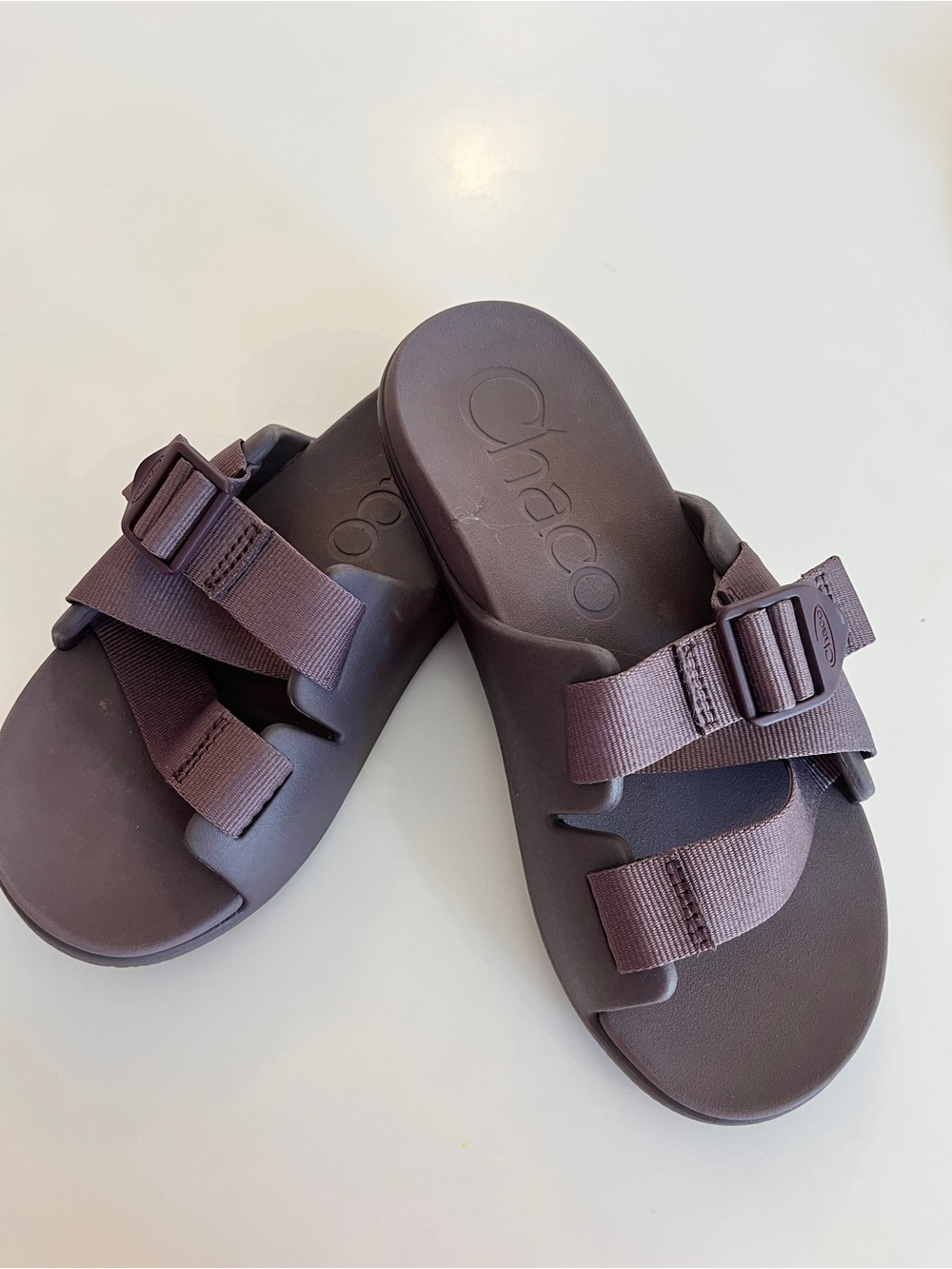 Chaco Women’s Chillos adjustable Slide Sandals in Sparrow Purple Size 8